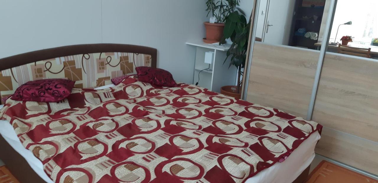 Apartman Yvet Sucany Extérieur photo