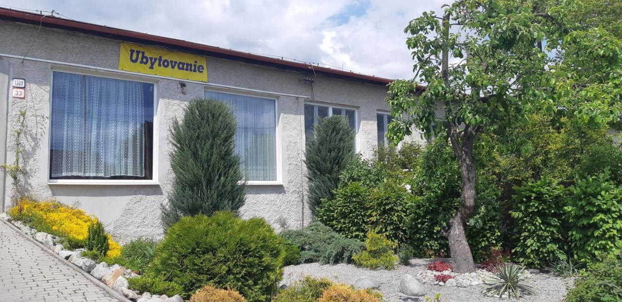 Apartman Yvet Sucany Extérieur photo