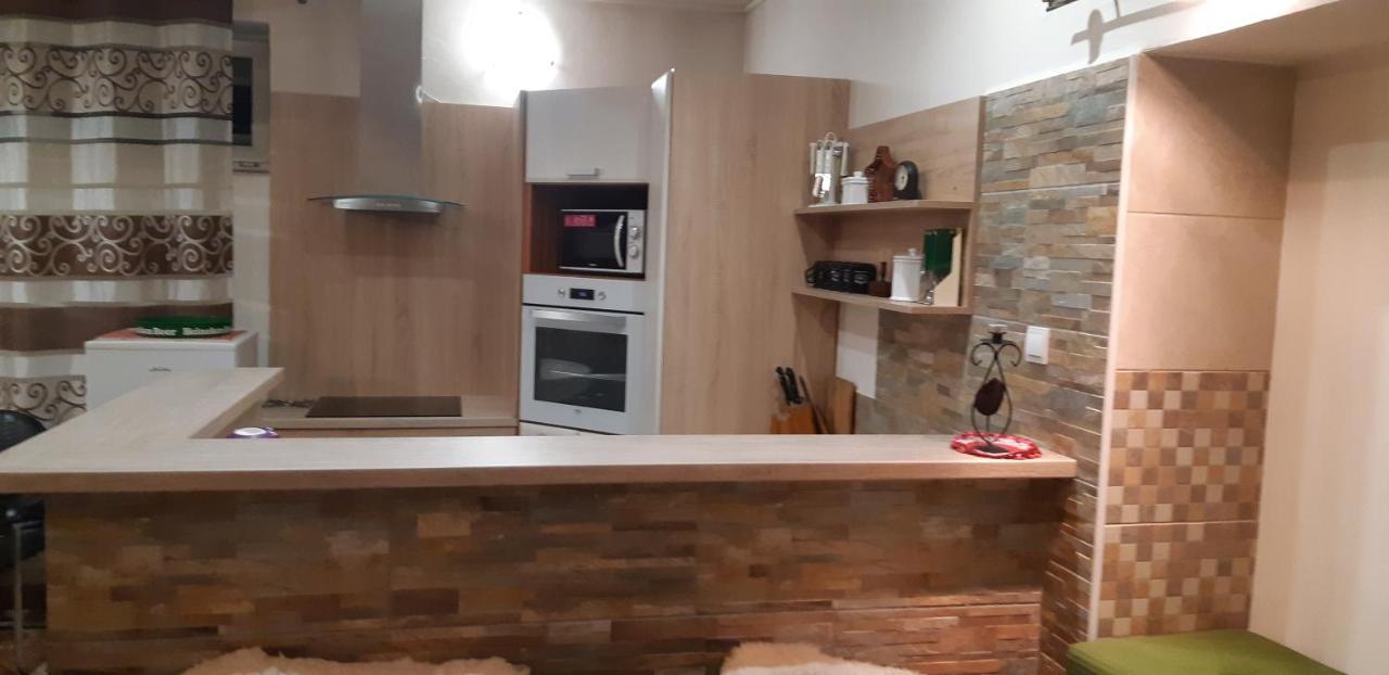 Apartman Yvet Sucany Extérieur photo