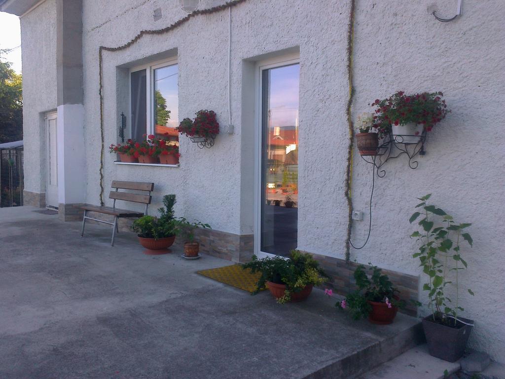 Apartman Yvet Sucany Extérieur photo