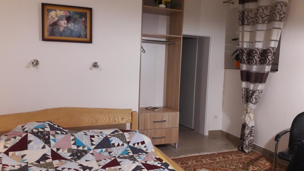 Apartman Yvet Sucany Extérieur photo