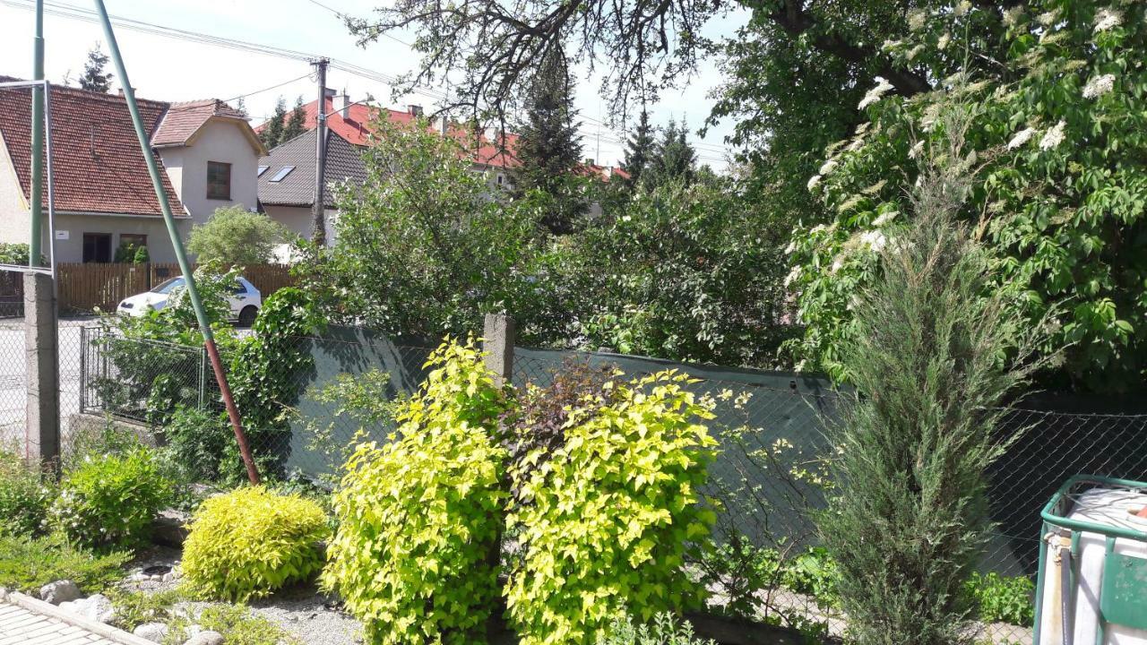 Apartman Yvet Sucany Extérieur photo