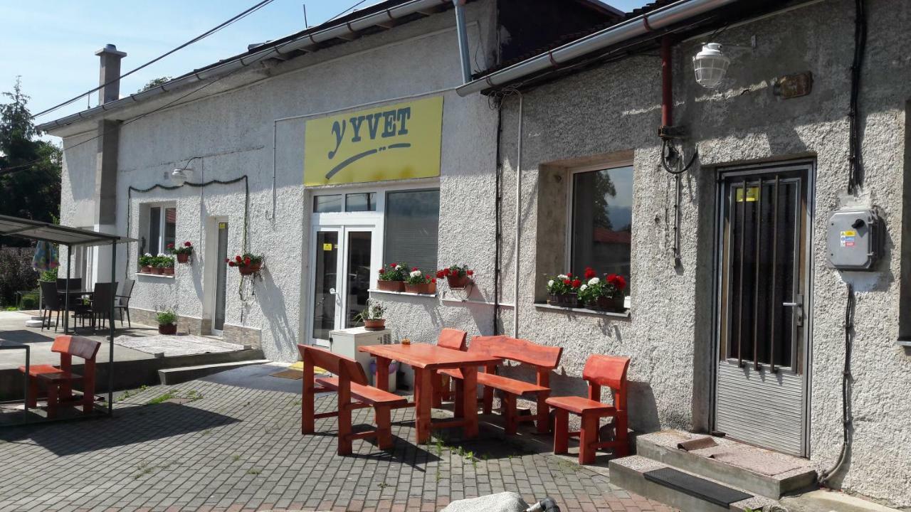 Apartman Yvet Sucany Extérieur photo