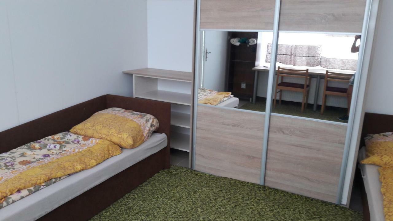 Apartman Yvet Sucany Extérieur photo