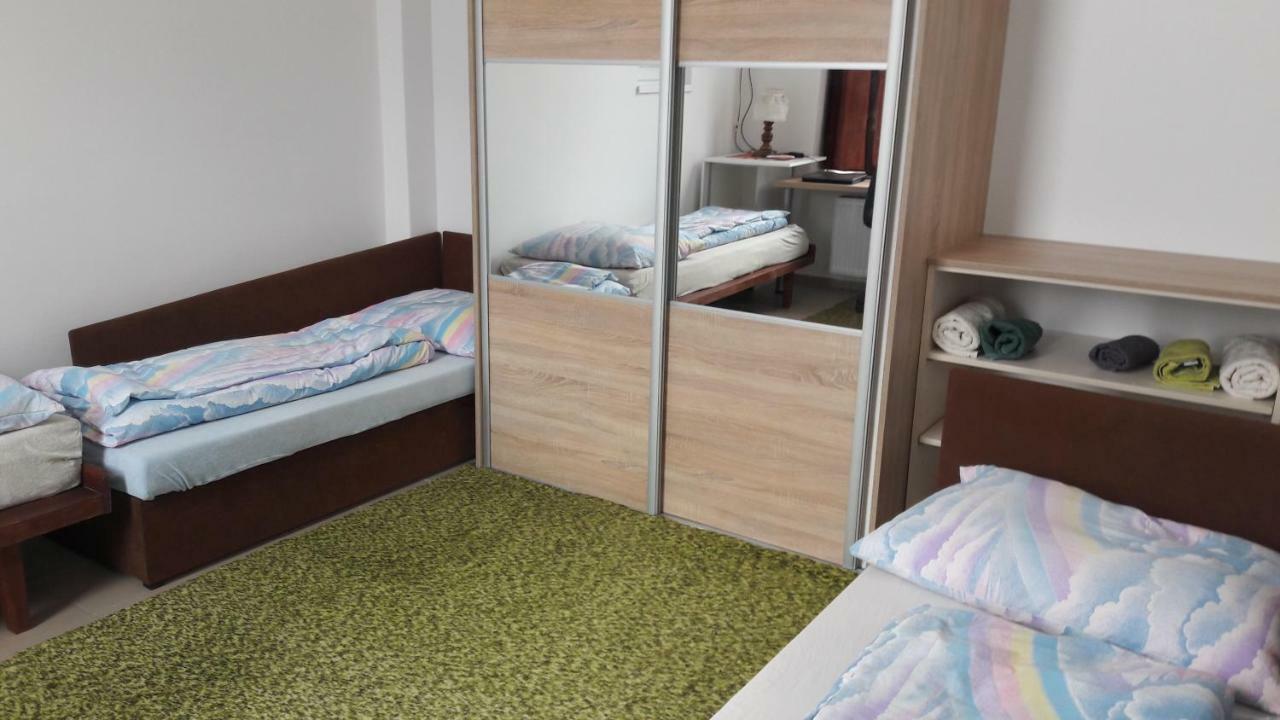 Apartman Yvet Sucany Extérieur photo